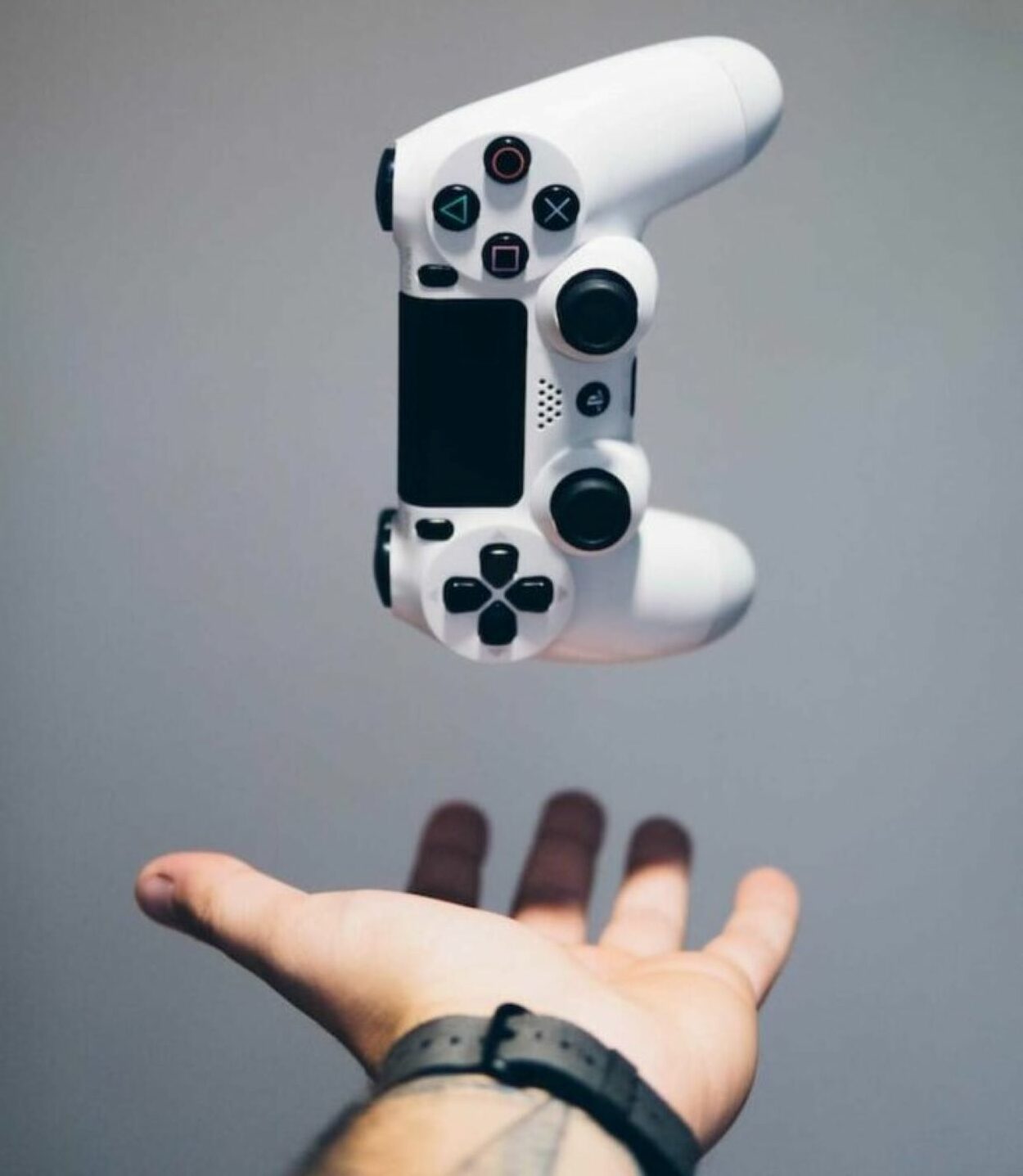 PS4 Controller's Yellow Light Explained and Resolved Automate Your Life