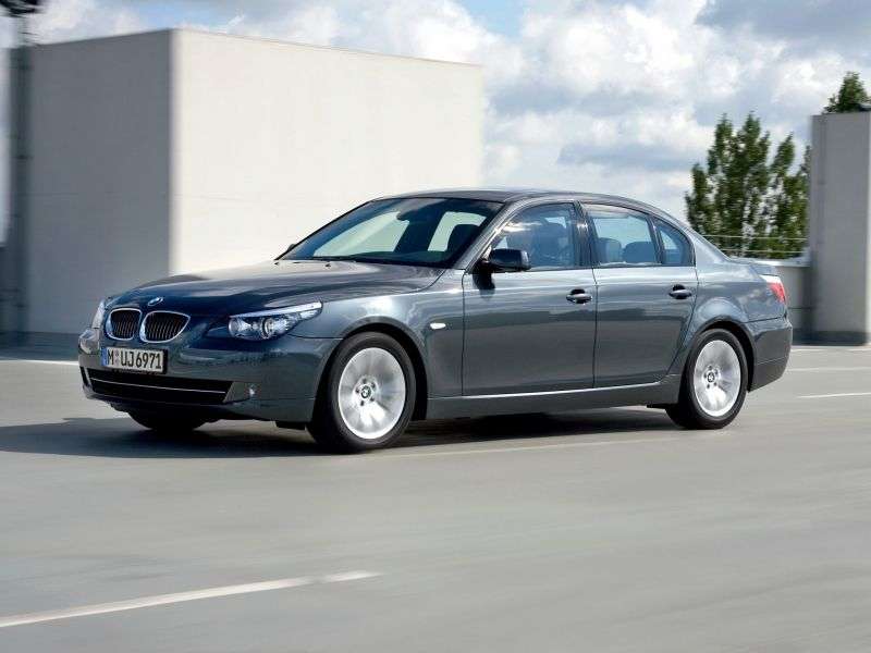BMW 5 Series E60 / E61 [Restyling] Sedan 535i xDrive MT (20082010)
