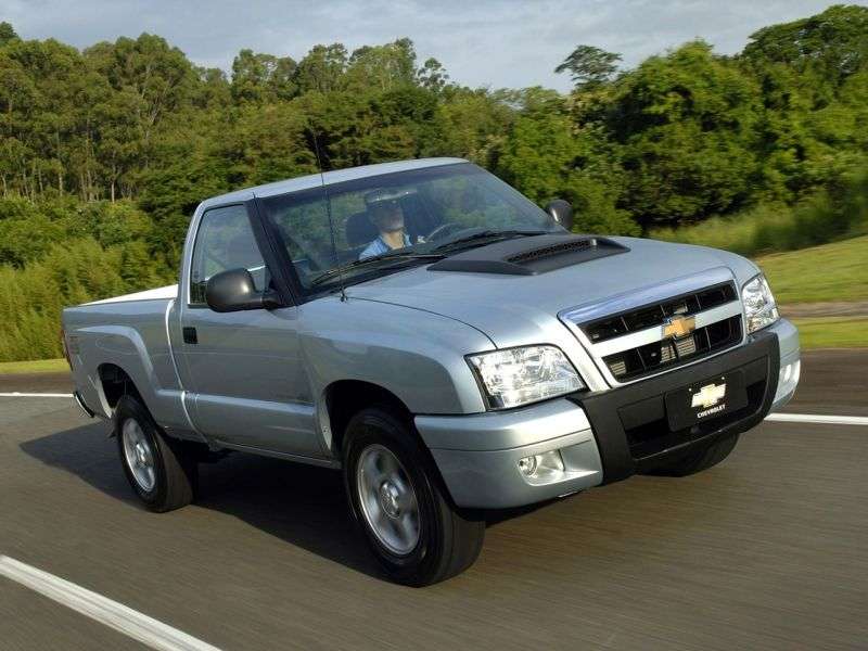 Chevrolet S10 2nd generation Cabine Simples BRspec pickup 2dv. 2.2