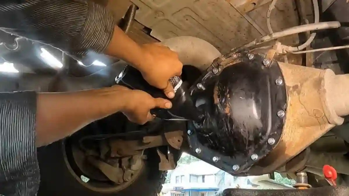 Rear Differential Leak: Causes, Symptoms, Repair Costs & Fixes