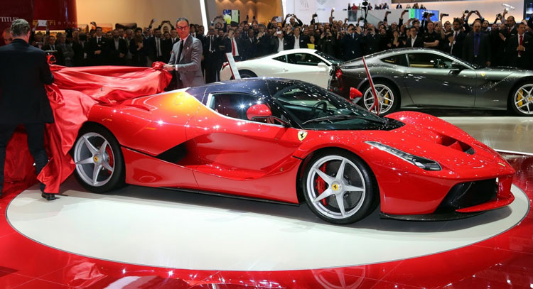 Precio del Ferrari Laferrari Spider 2017 en Estados Unidos Autos Hoy