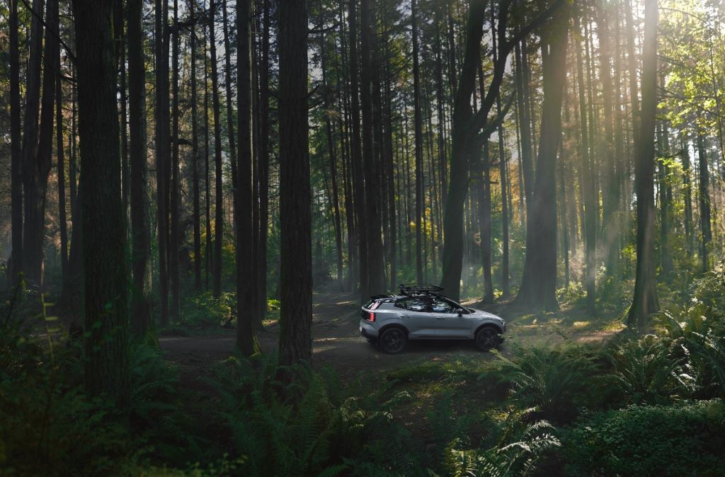 Volvo Cars Reports Q2 2025 Operating Profit Amid Industry
