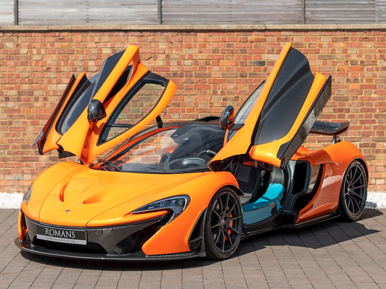 Top 7 Most Popular Cars With Butterfly Doors Stunning Look & Design