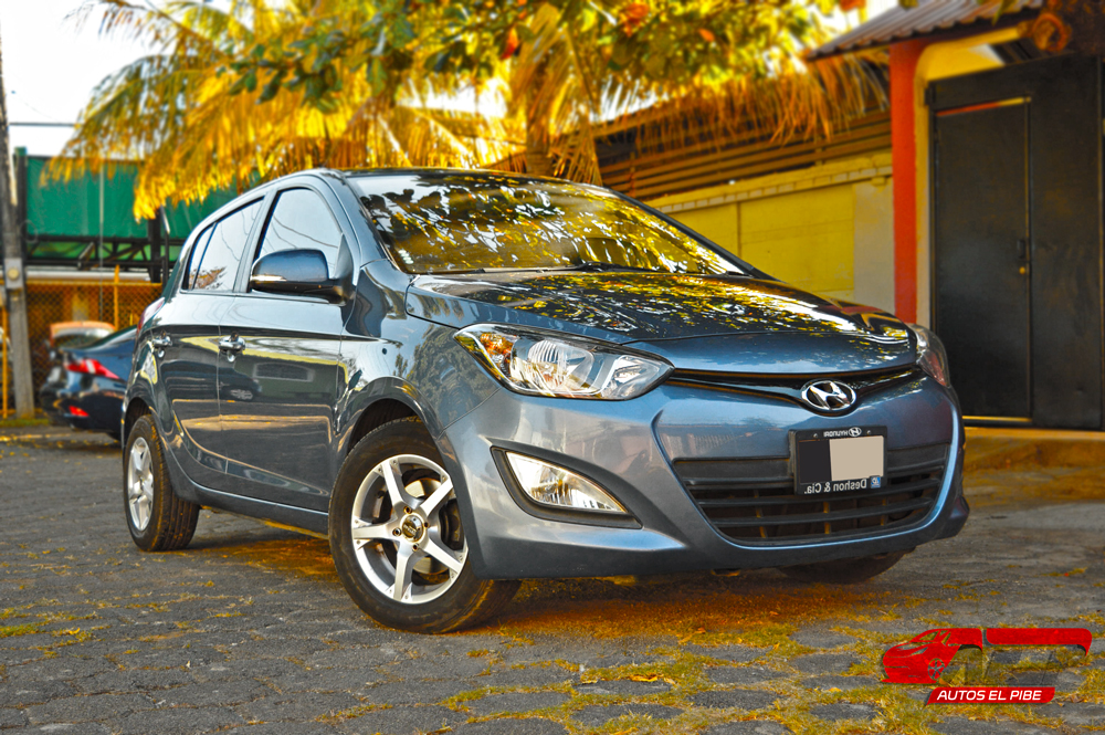 HYUNDAI I20 2014 FULLEX AUTOS EL PIBE Carros usados en Nicaragua