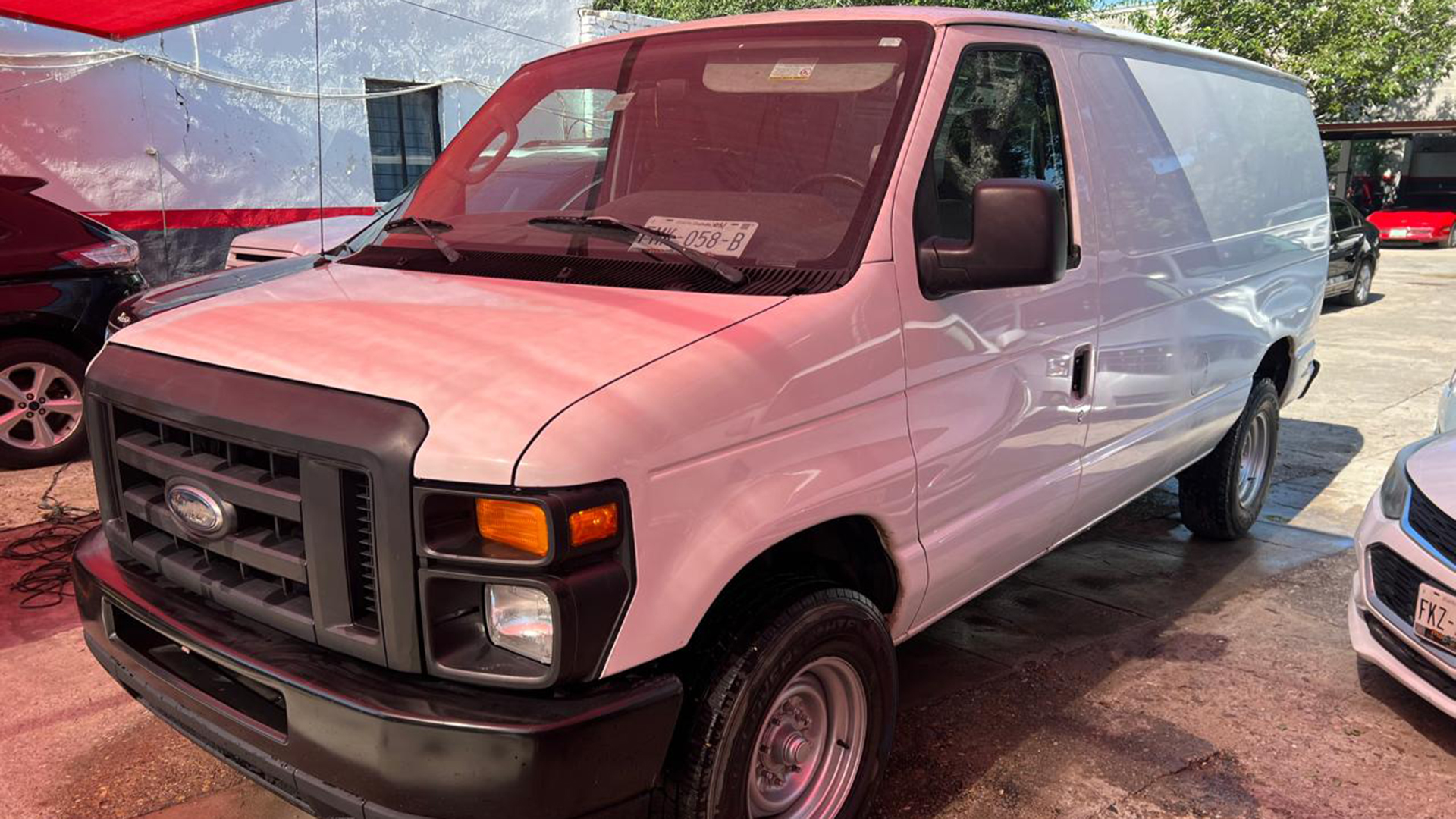 FORD ECONOLINE Autos Express