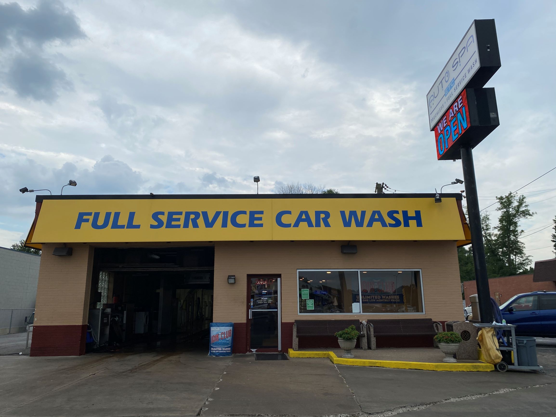 FLORISSANT AUTO SPA ETC. Auto Spa Etc.