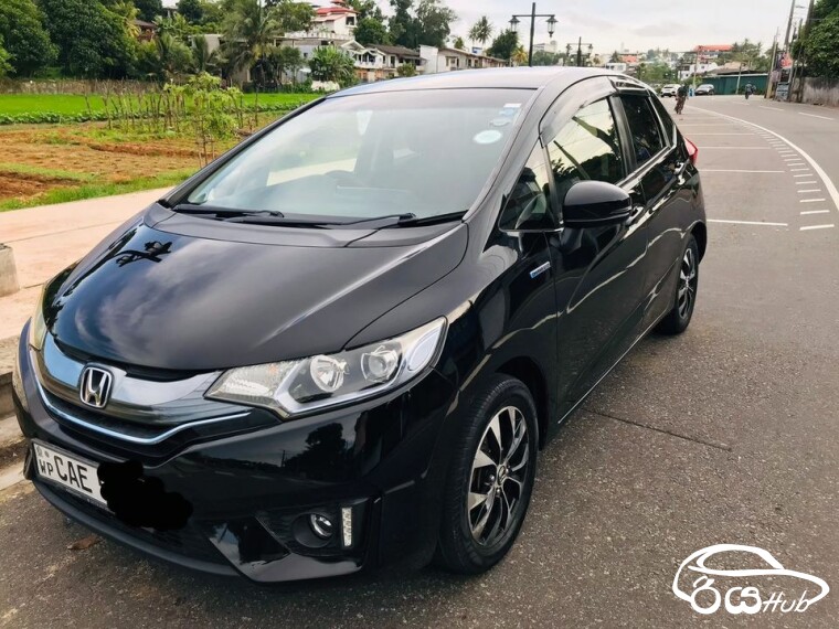 Used Honda Fit GP5 2014 Car for Sale in Maharagama Sri Lanka
