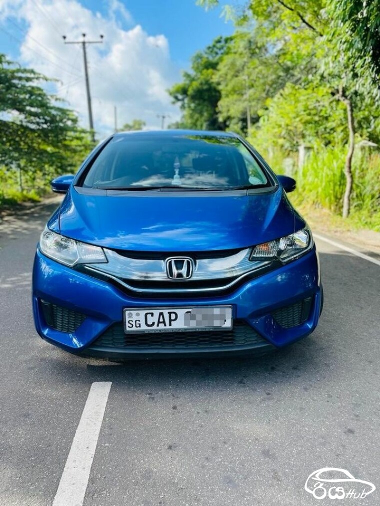 Used Honda Fit GP5 2015 Car for Sale in Gampaha Sri Lanka