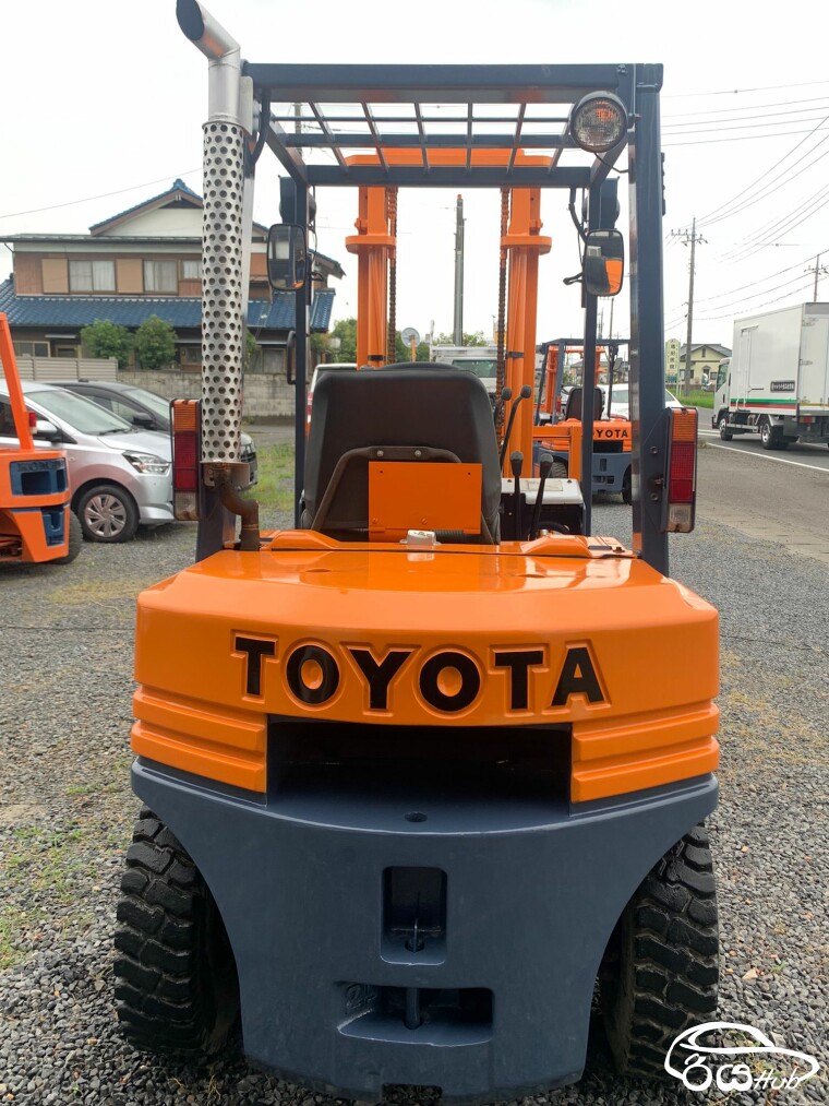 Reconditioned Toyota 25 Forklift 2022 HeavyDuty for Sale Rs.3500000 in