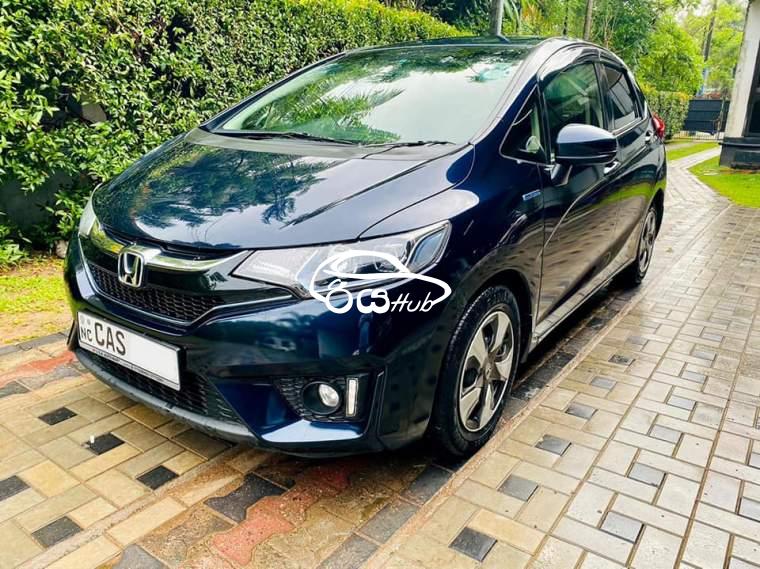 Used Honda Fit GP5 2016 Car for Sale Rs.5690000 in JaEla Sri Lanka