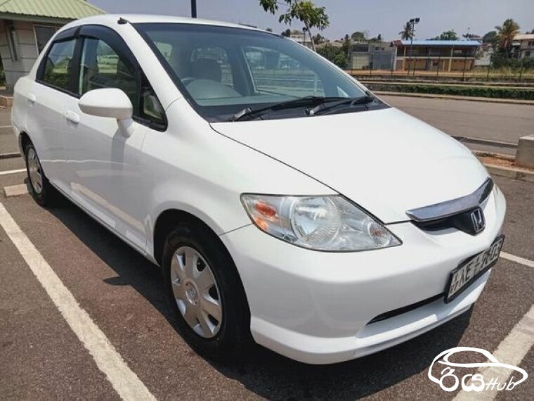 Used Honda Fit Aria 2004 Car for Sale Rs.3850000 in Kohuwala Sri Lanka