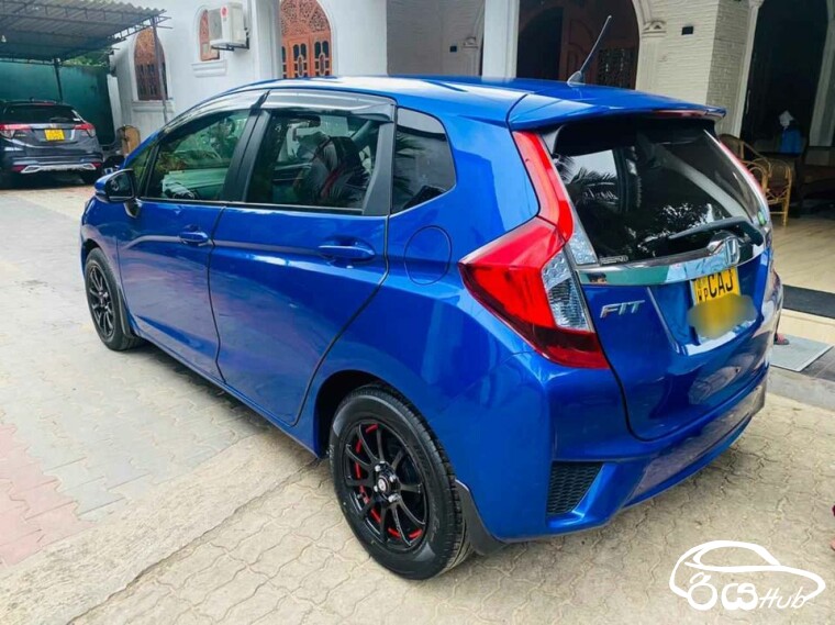 Used Honda Fit GP5 2014 Car for Sale Rs.2500000 in Bentota Sri Lanka
