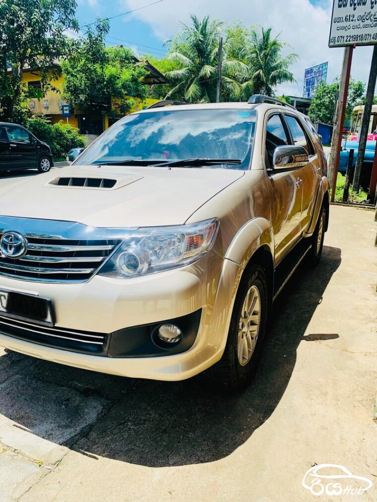 Used Toyota Fortuner 2014 SUV for Sale in Panadura Sri Lanka