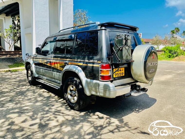 Used Mitsubishi Pajero Intercooler Turbo 1994 SUV for Sale Rs.8300000