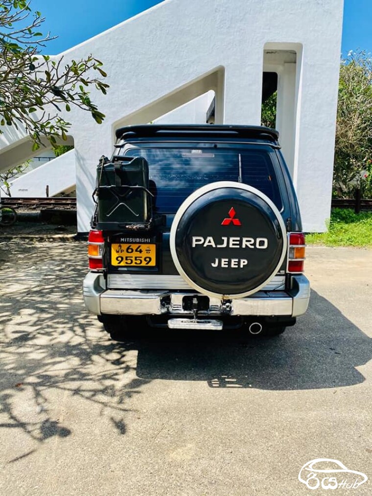 Used Mitsubishi Pajero Intercooler Turbo 1994 SUV for Sale Rs.8300000