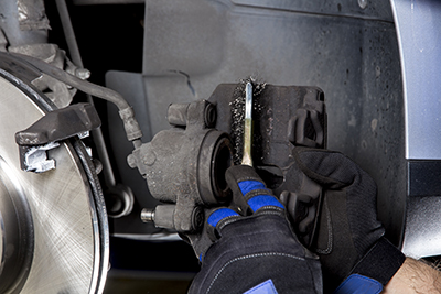 Best practice: Brake disc & pad replacement - autotechnician