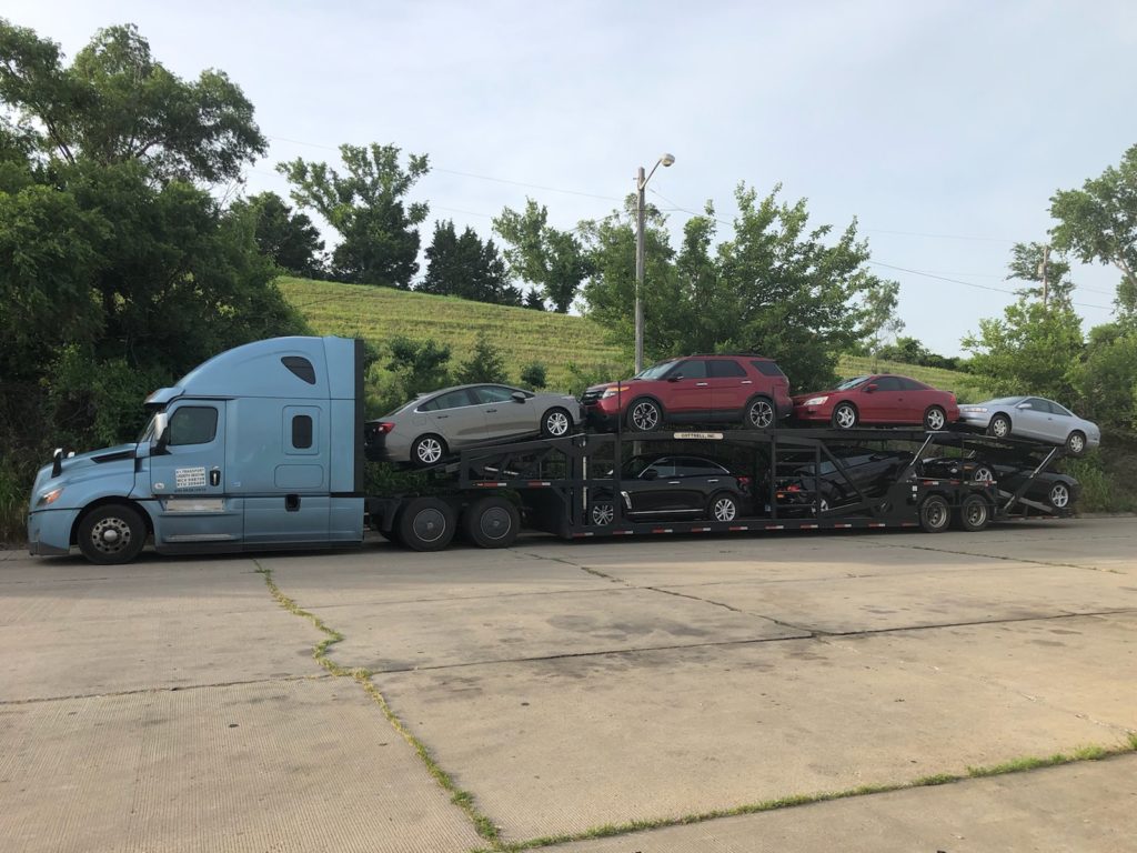 Iowa Driveaway Services Auto Transport (800) 7577125