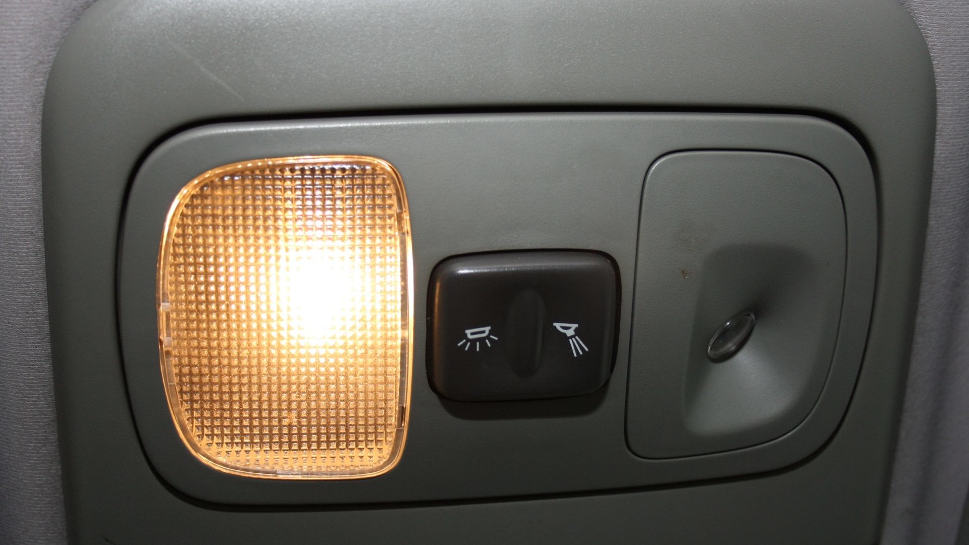 Turn Off The Jeep Interior Lights An Easy Fix Auto Valuable