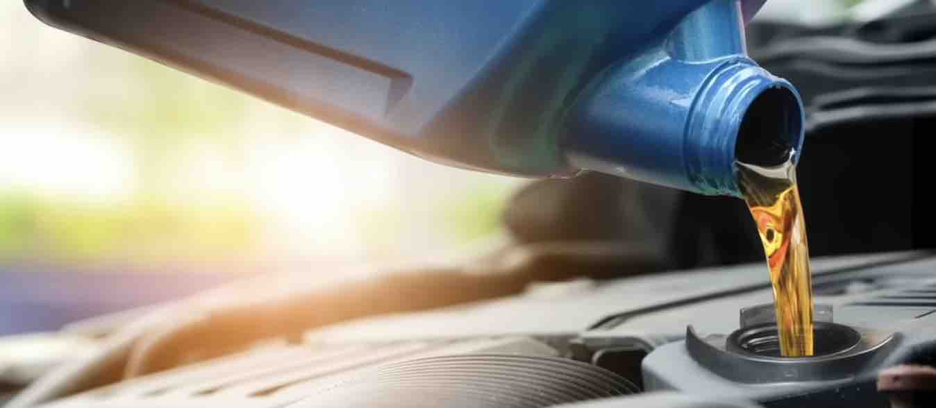 How Often Should You Change Your Synthetic Oil in Months? - AutoVFix.com