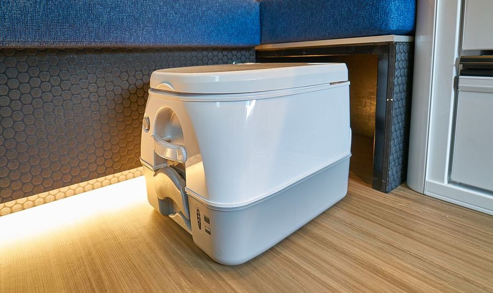 Top 5 Best Cassette Toilets for RVs in 2023 AutoXip