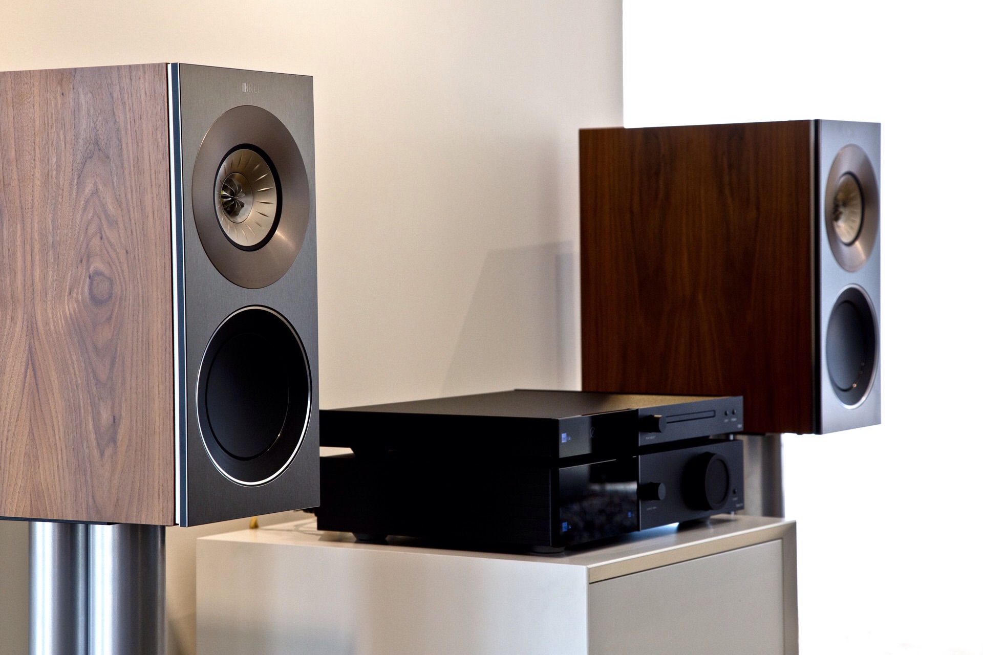 Poulissen Audio Video Center Roermond AudioVideo2day