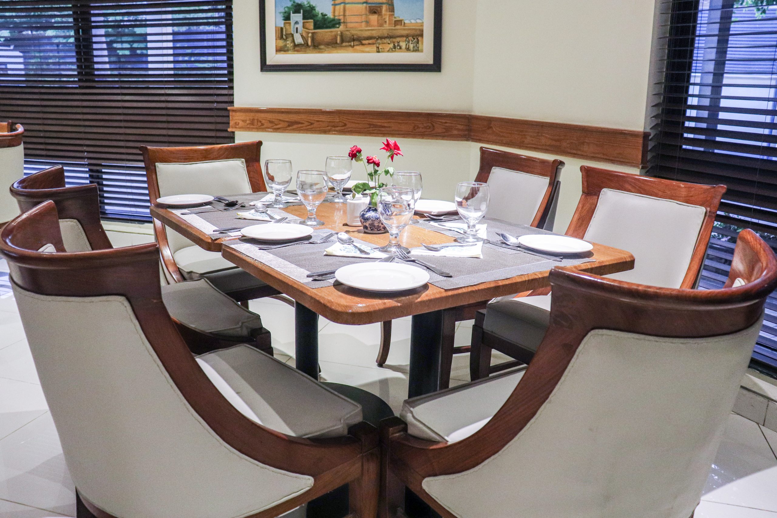 Avari Boutique Restaurant Multan Dinning & Foods Boutique Multan