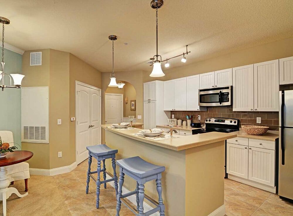 Fully Furnished Apartments in St. Petersburg Florida avenidasuites