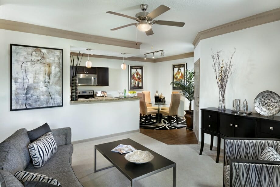 Short Term Apartments in Tampa at 6501 South West Shore Boulevard 800