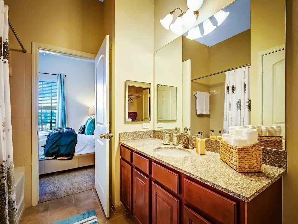 Furnished Apartments in Tampa at 2021 N Lemans Blvd 8006181532