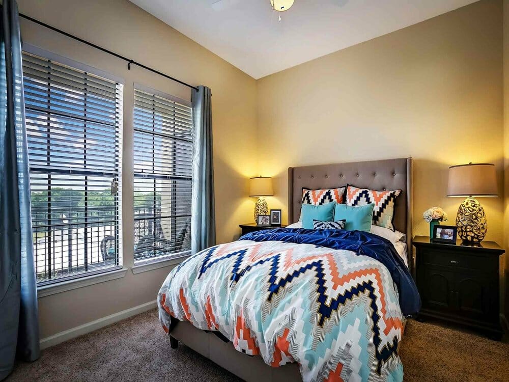 Furnished Apartments in Tampa at 2021 N Lemans Blvd 8006181532