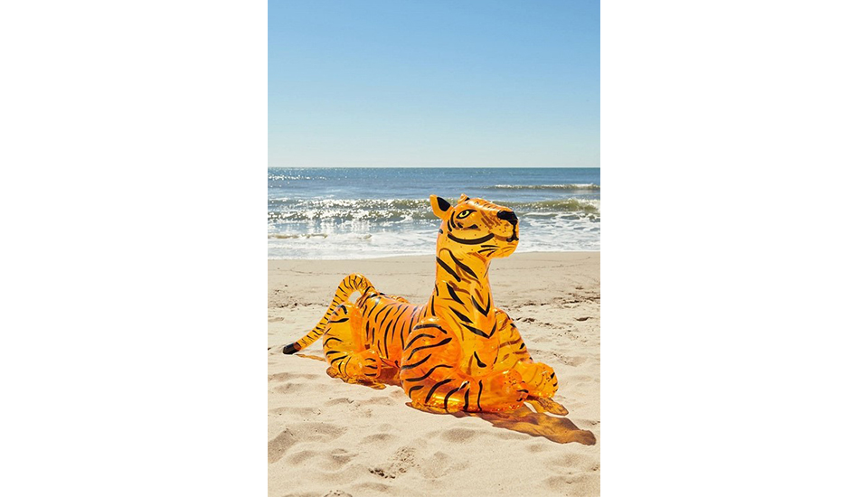 Float into Summer • Aventura Mall