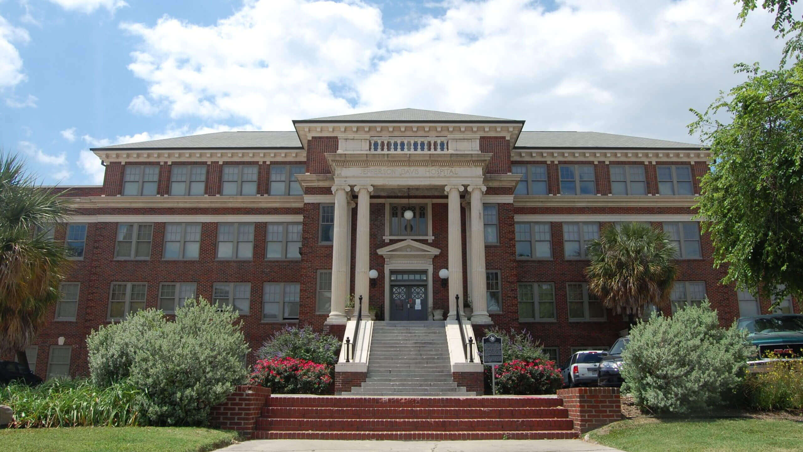 Elder Street Artist Lofts Avenue