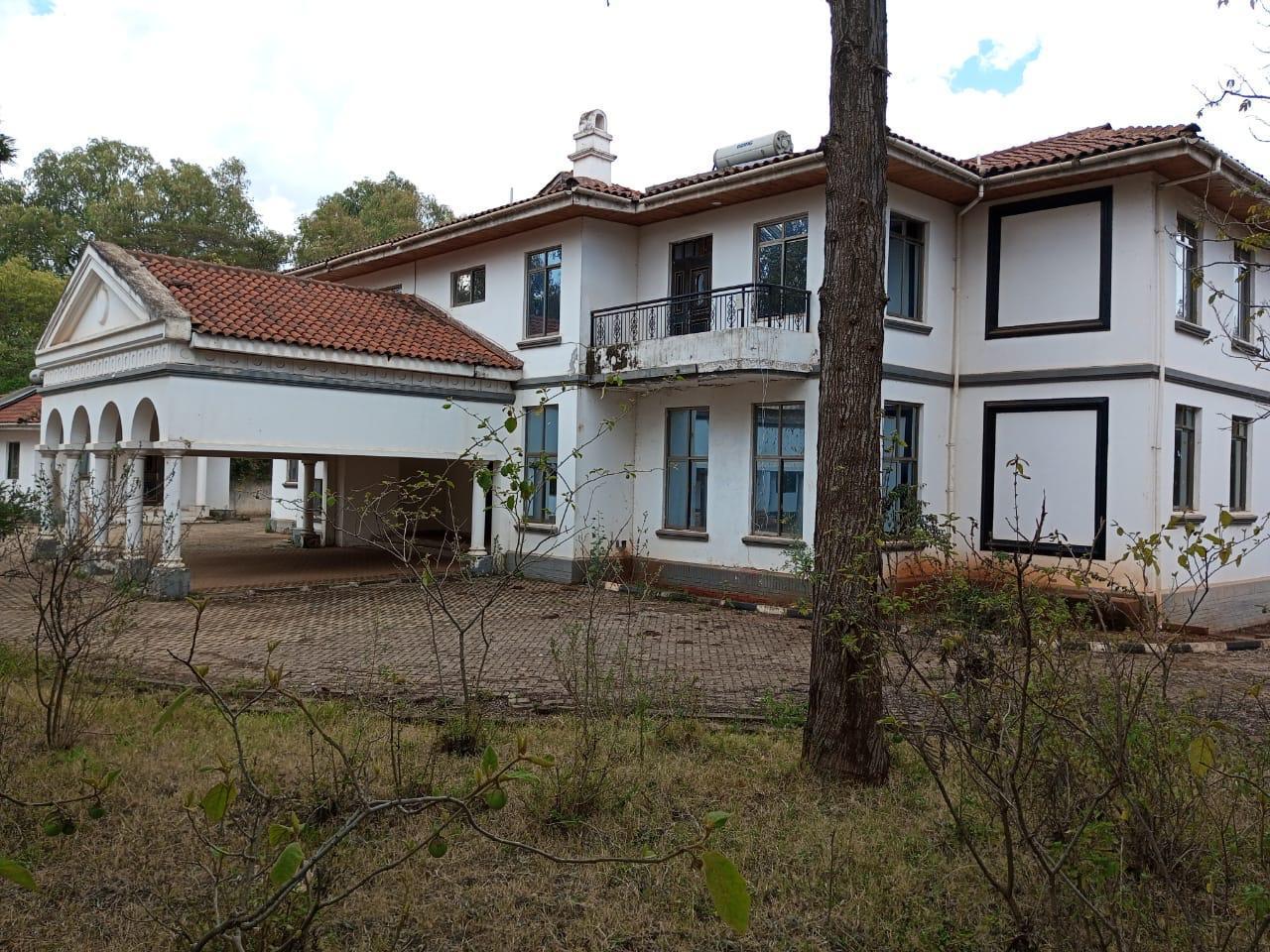 Exquisite Ambassadorial House for Sale in Karen, Nairobi Elegant