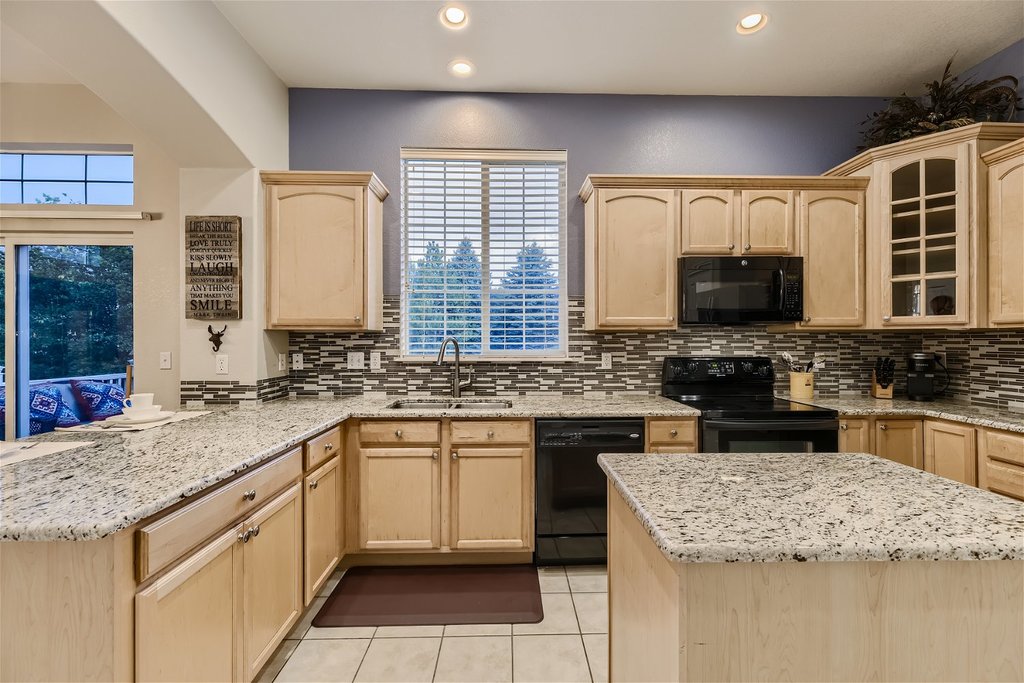 Firelight at Highlands Ranch AvenueWest Global