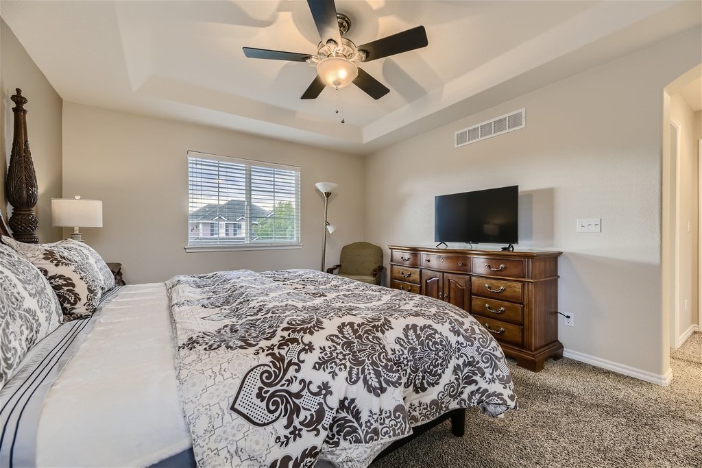 Firelight at Highlands Ranch AvenueWest Global