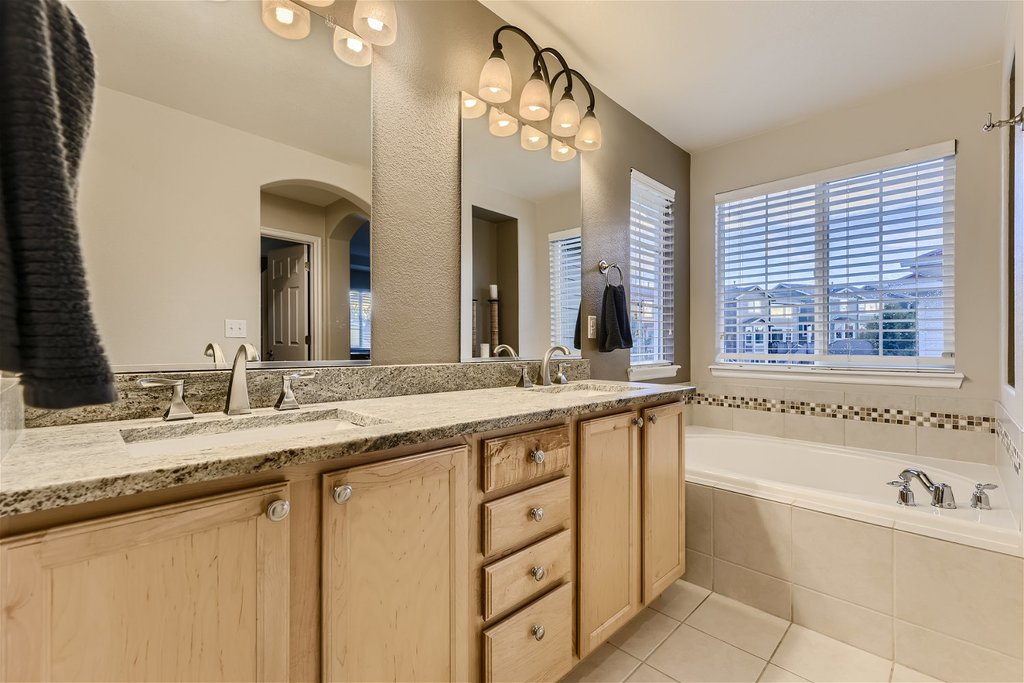 Firelight at Highlands Ranch AvenueWest Global