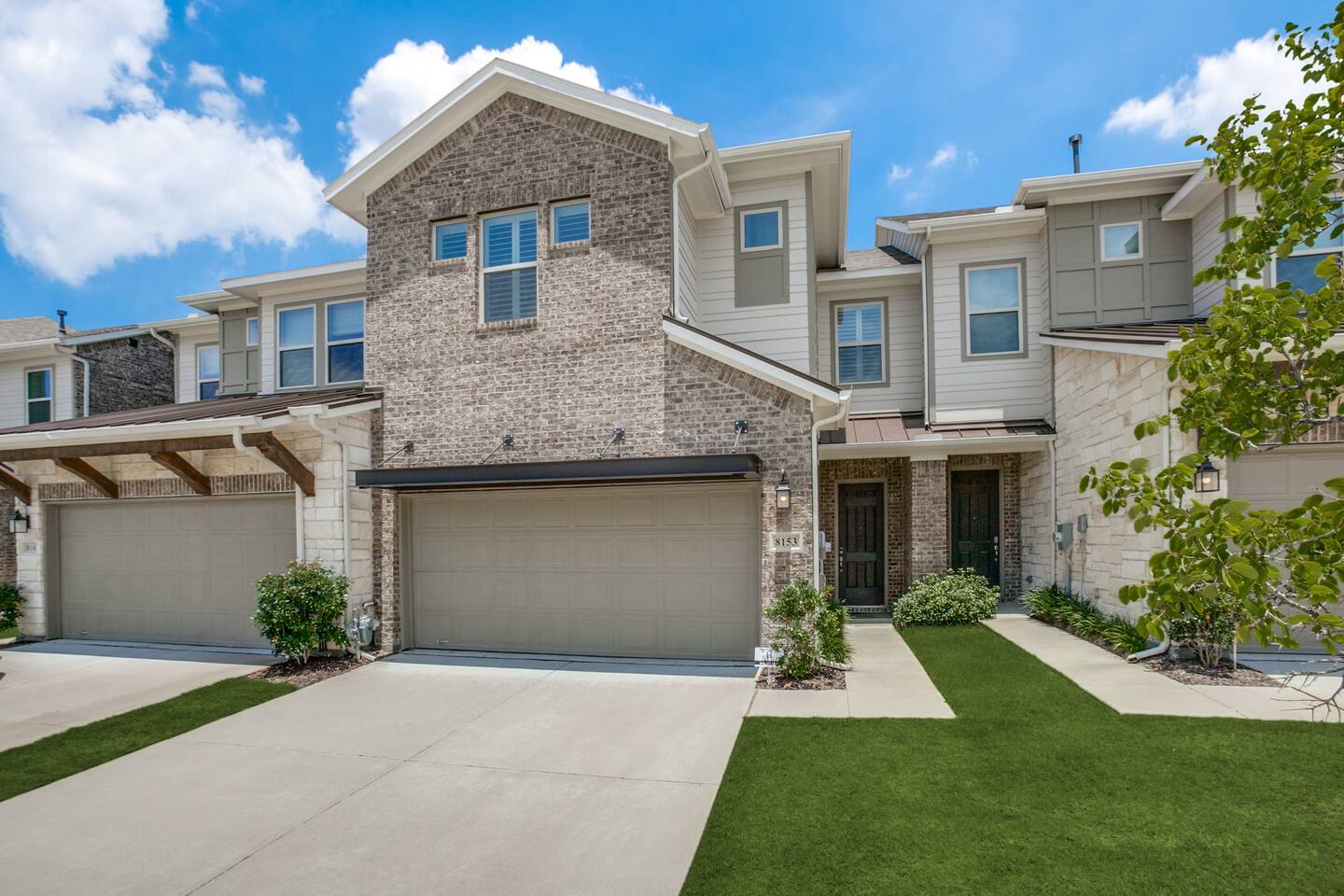 Three Bedroom Townhouse North of Dallas AvenueWest Global