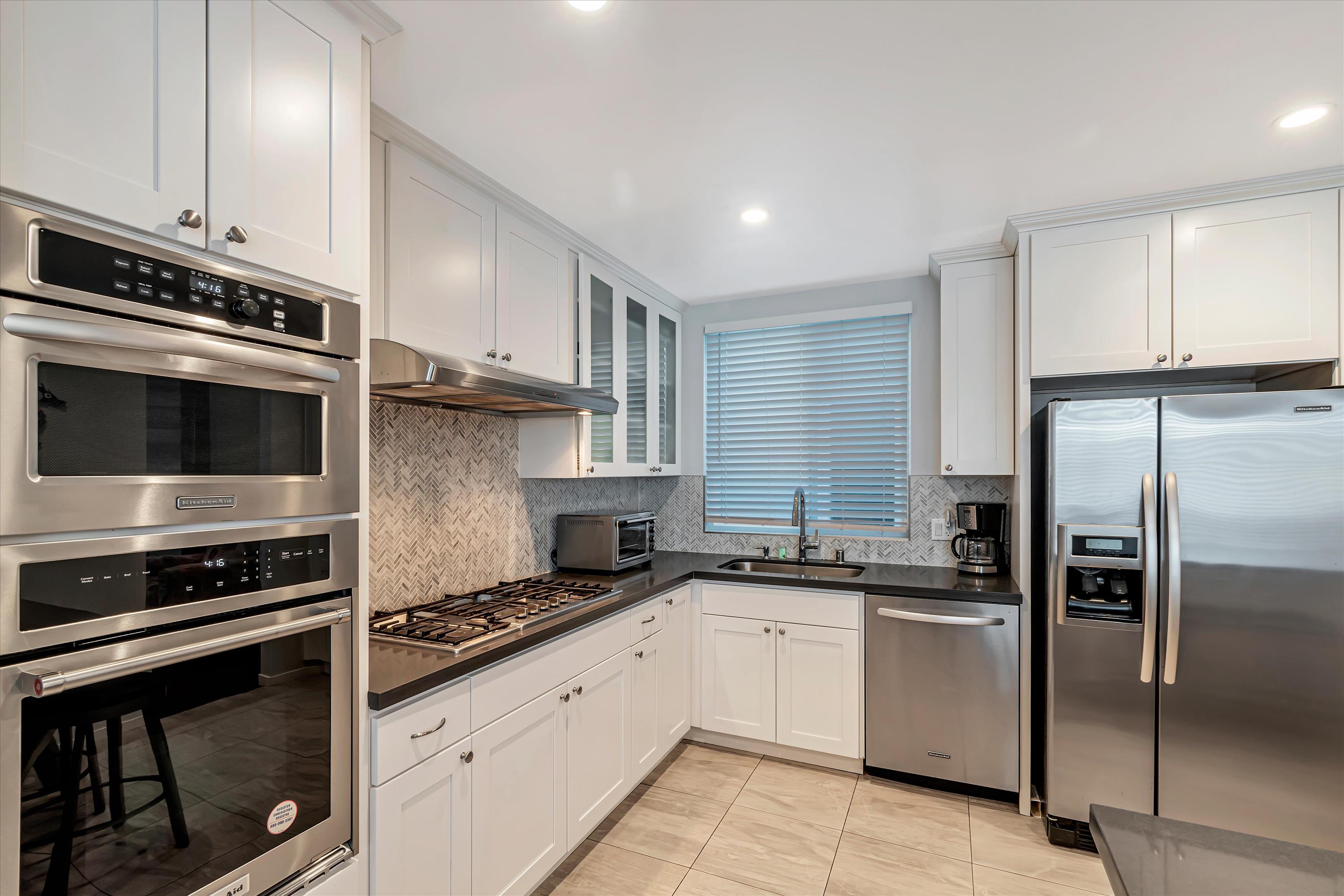 3 Bed 2 Bath 2Story House in Daly City AvenueWest Global