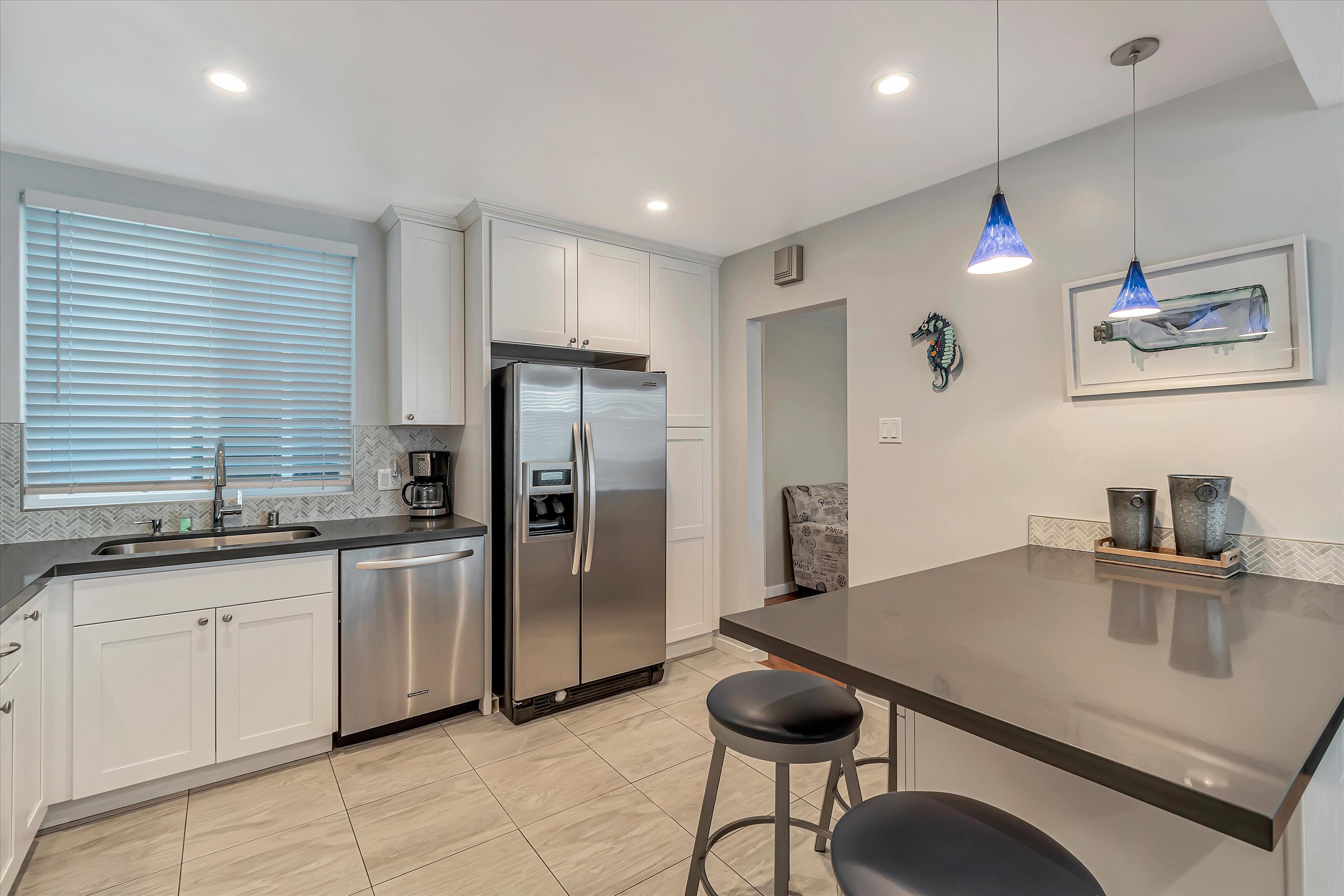 3 Bed 2 Bath 2Story House in Daly City AvenueWest Global