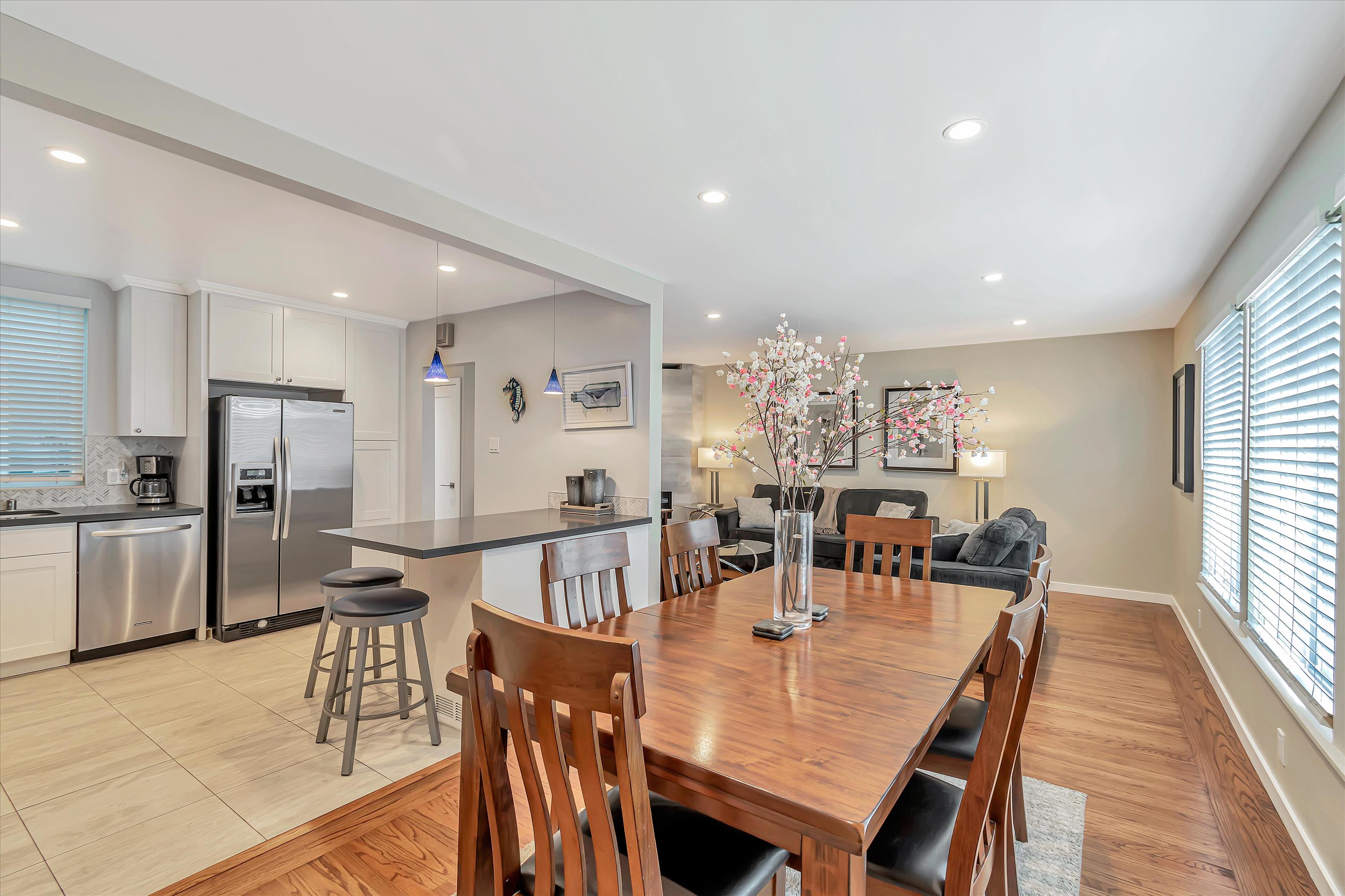 3 Bed 2 Bath 2Story House in Daly City AvenueWest Global