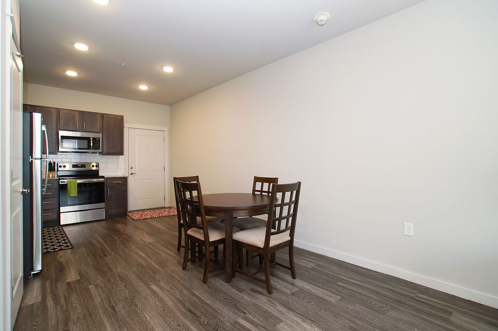 Apartment 2 Bedrooms 2 Bathrooms Price 87 AvenueWest Global