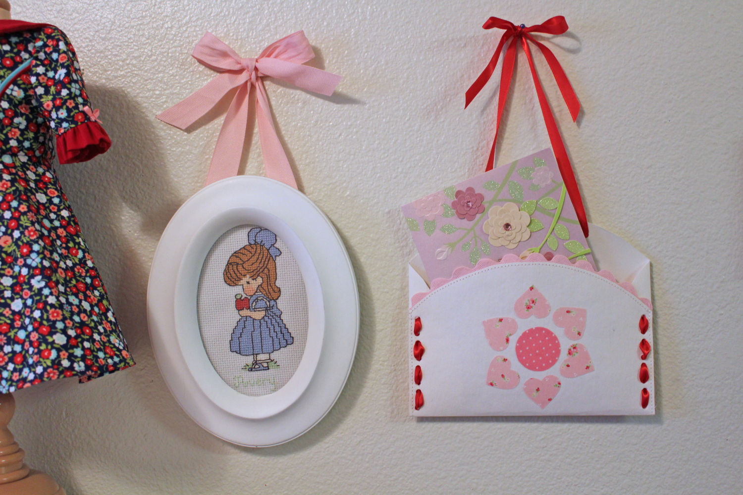 Valentine Envelope Holder craft tutorial - Avery Lane Sewing