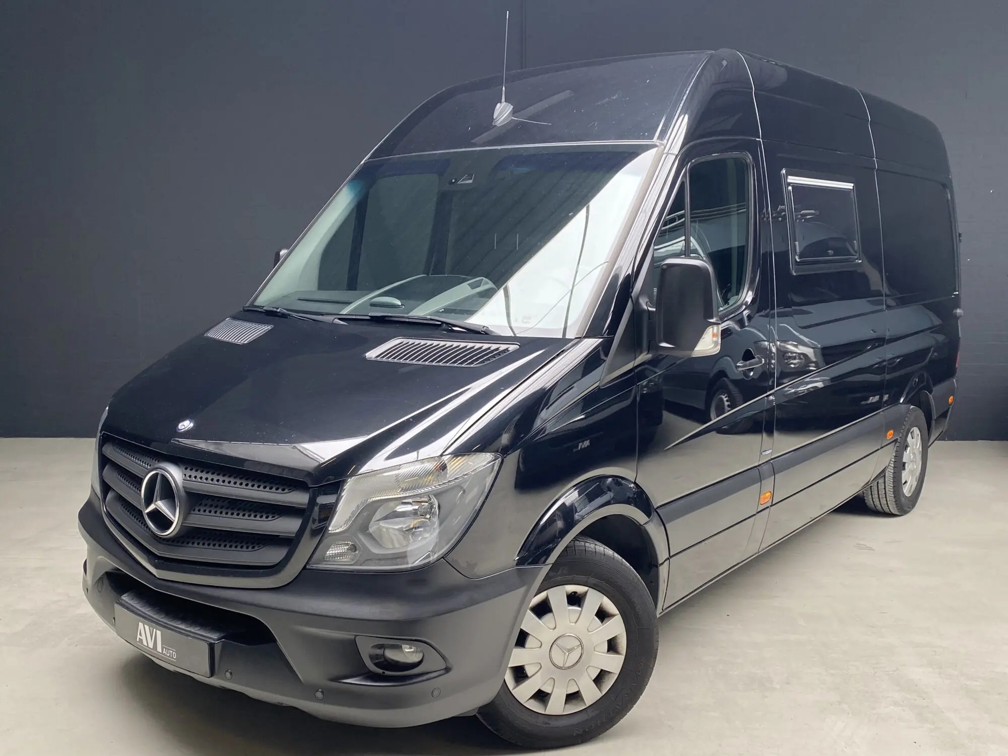 AVI Auto Import & export auto's