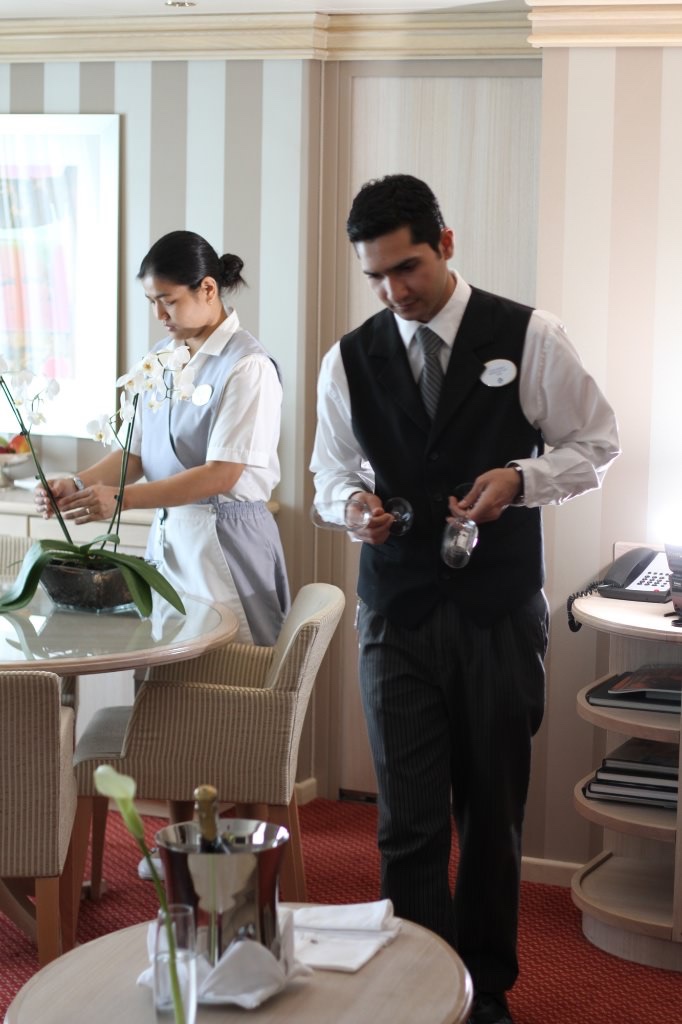 Dining Room Attendant How to a Dining Room Attendant eBook Walmart / *a job as