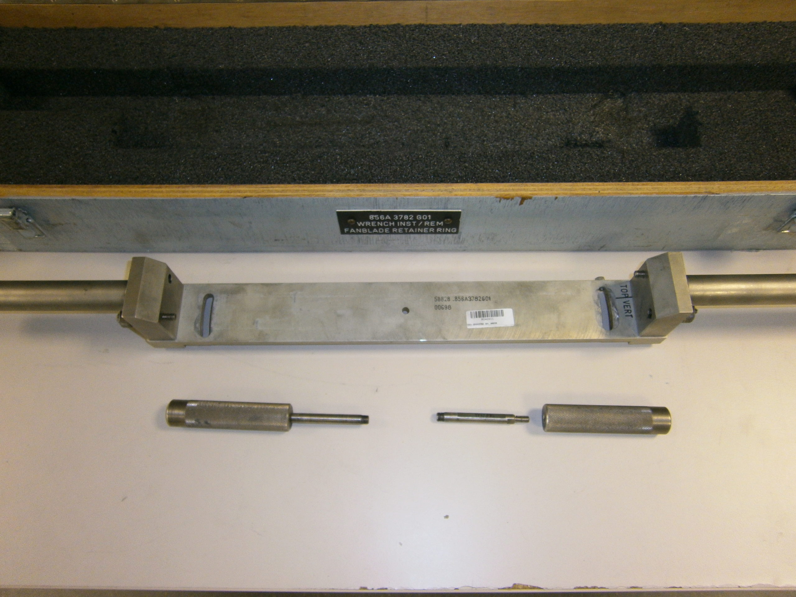 FAN BLADE RETAINER RING REMOVAL TOOL Aviotools