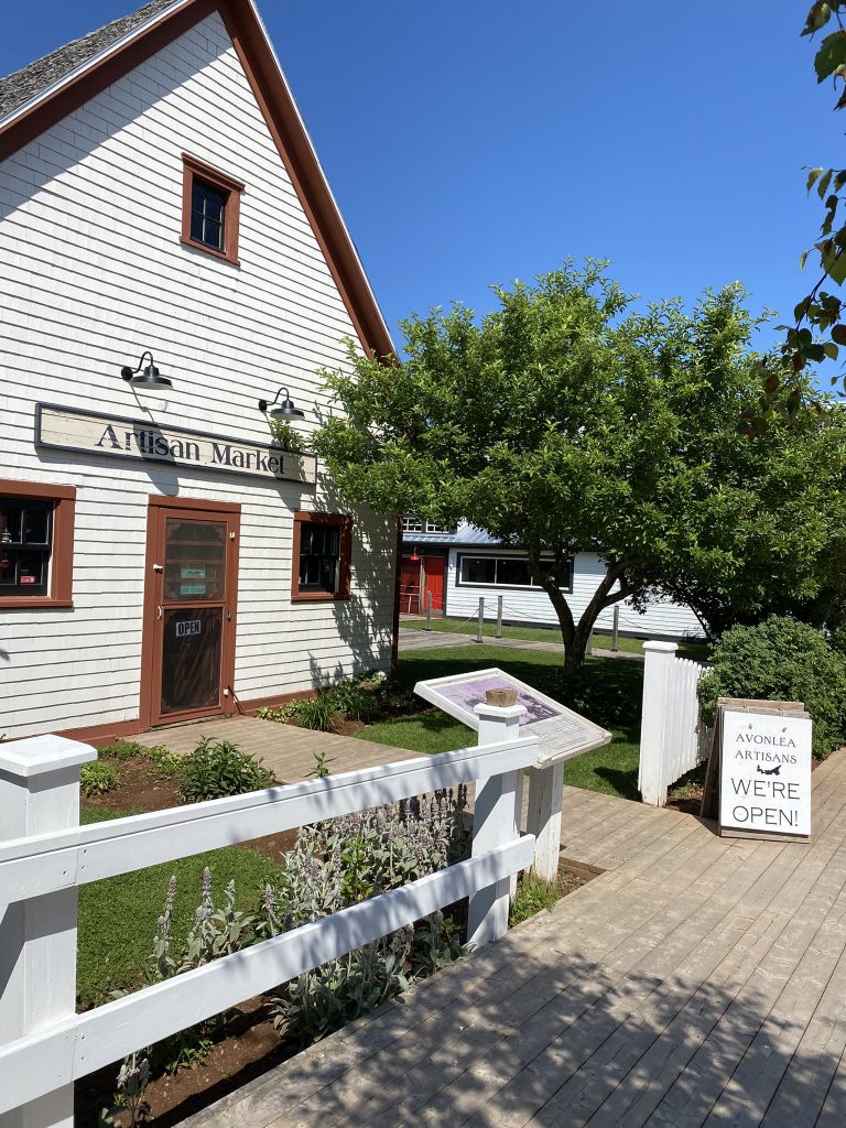 Shops Avonlea Village