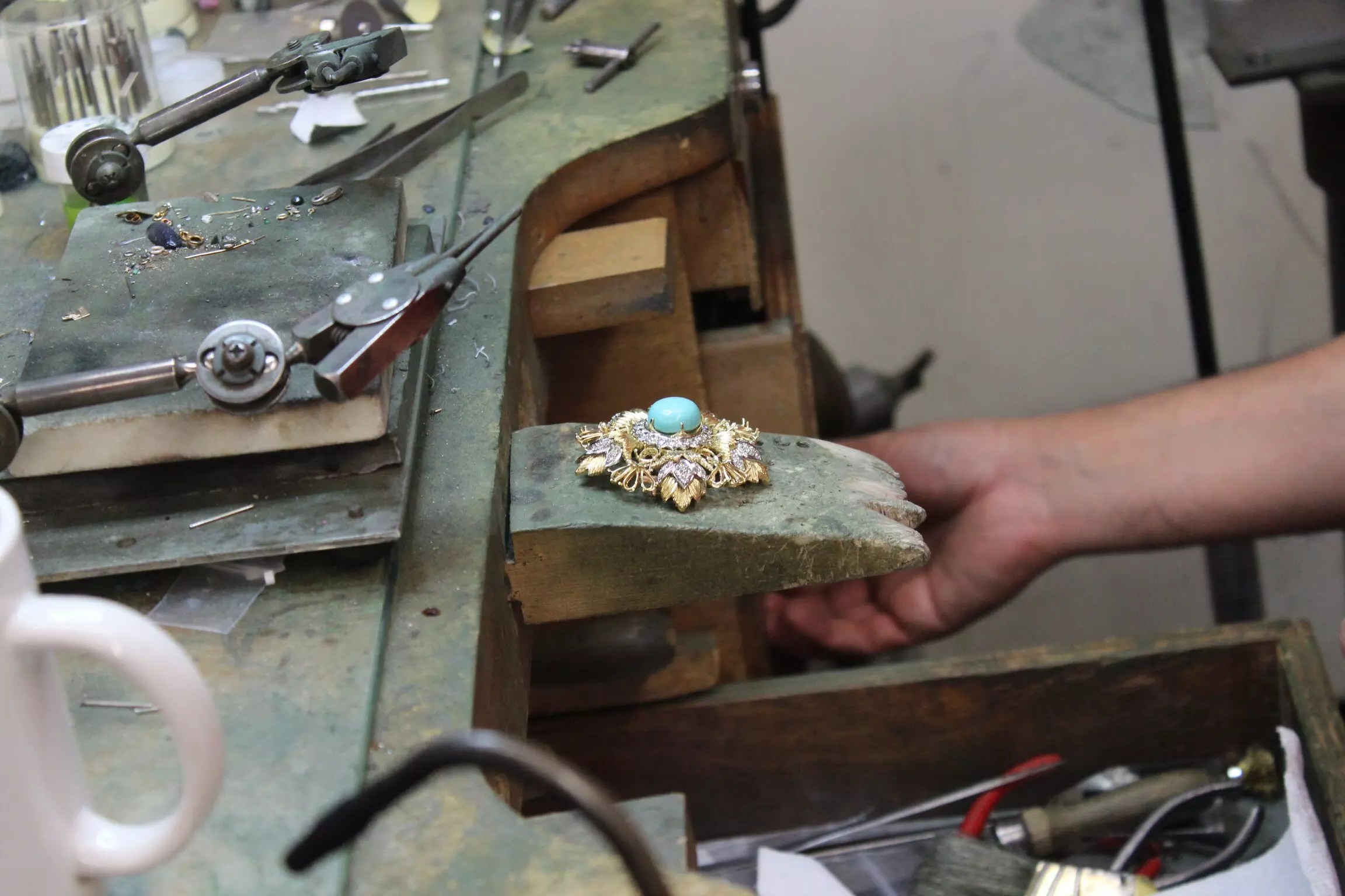 Jewelry Repair A&V Pawn Shop in Long Beach