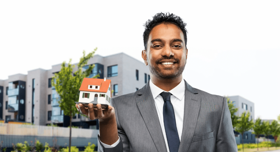 Expert Tips to Succeed with a Real Estate License in California Online