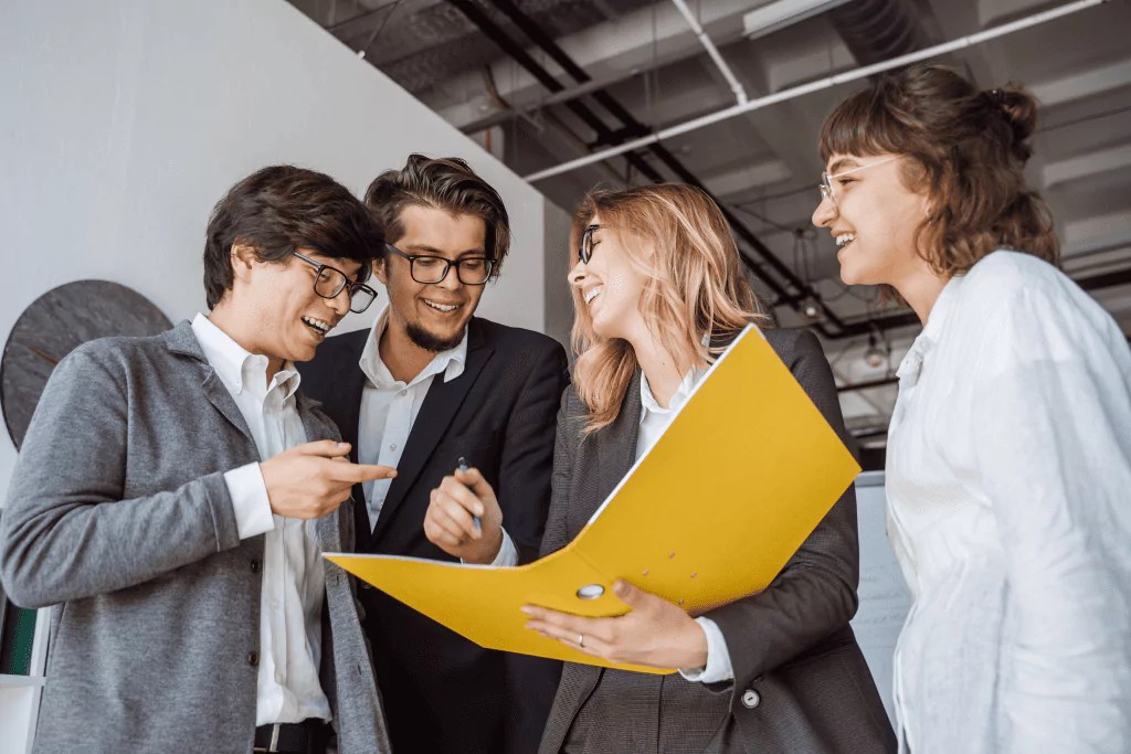 15 Games to Get to Know Your Coworkers AVVA Experience