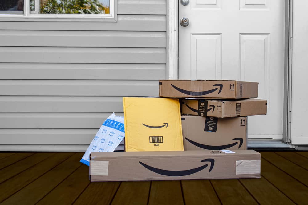 How Late Does Amazon Deliver? (2023 Guide)